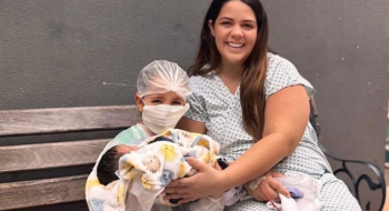 Visita fortalece vínculos familiares durante internação no Heja